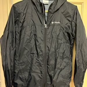 Kids Columbia lightweight black raincoat with elastic at wrists zippered closure